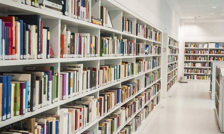 التسجيل في مكتبة الكلية
